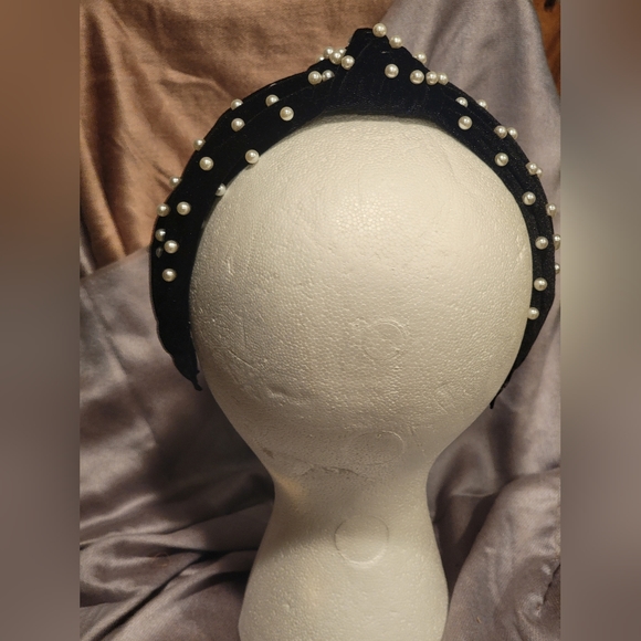 Lulus Reign of Romance White Pearl Beaded Headband & Unbranded Faux Pearl - Picture 11 of 13